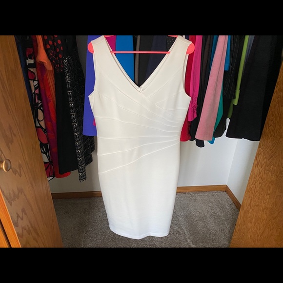 Cute, colorful dresses - Picture 3 of 8